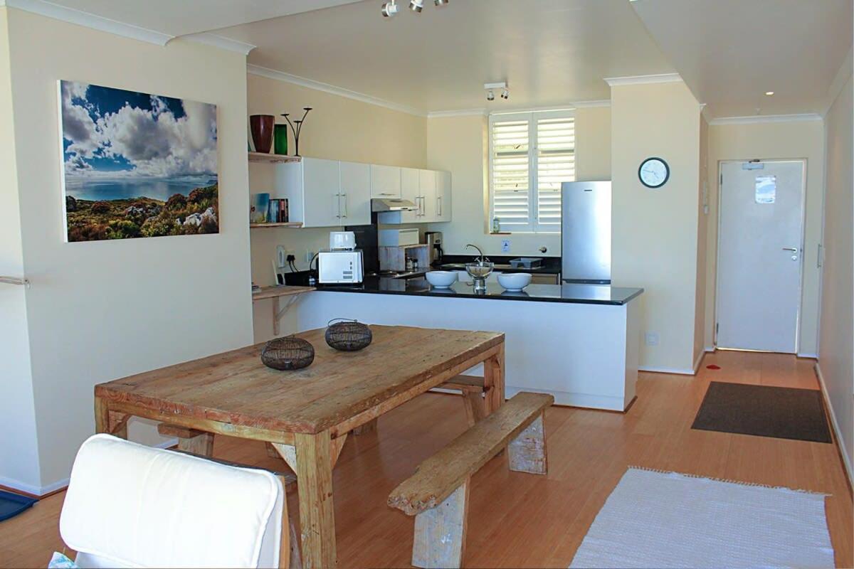 Surfers Sea Loft * Muizenberg